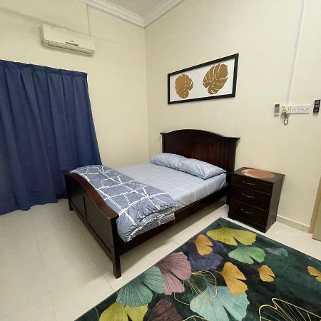 No 61 Nazirin Homestay Tmn Indah Raya 2 Manjung Lumut Buitenkant foto