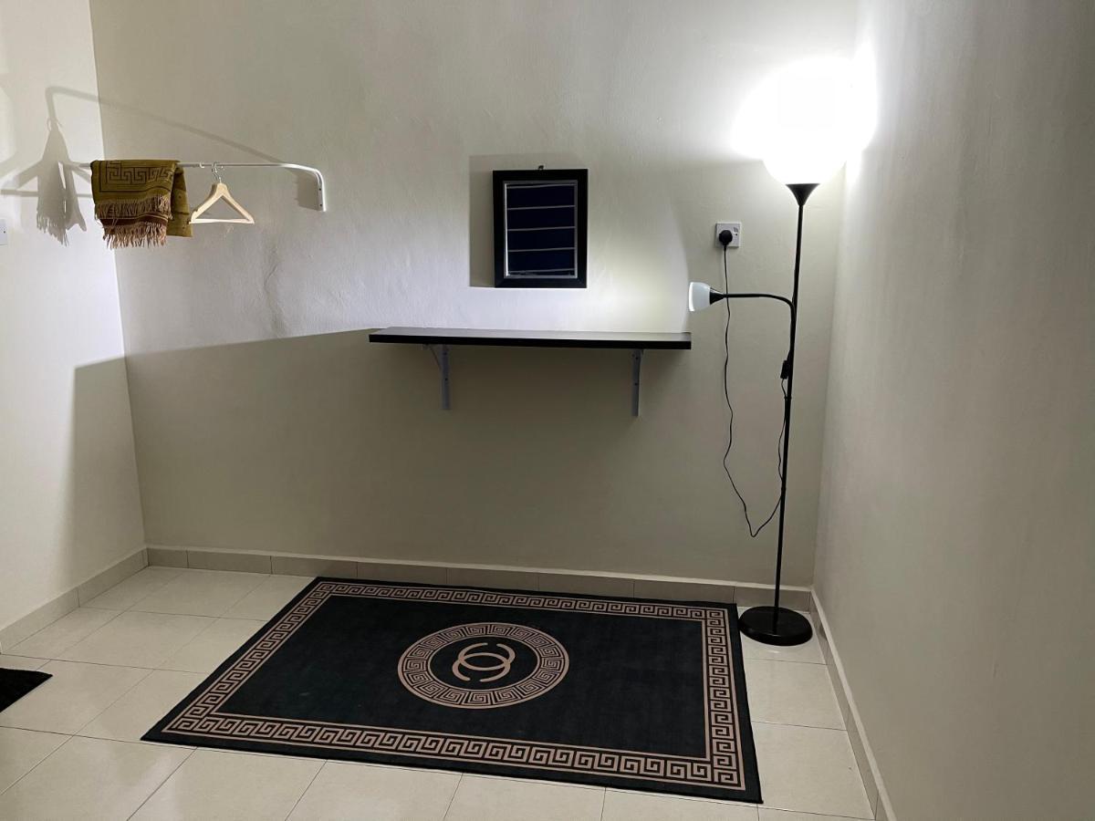No 61 Nazirin Homestay Tmn Indah Raya 2 Manjung Lumut Buitenkant foto